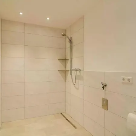 Amber Modern Retreat