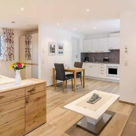 Amber Modern Retreat 度假居