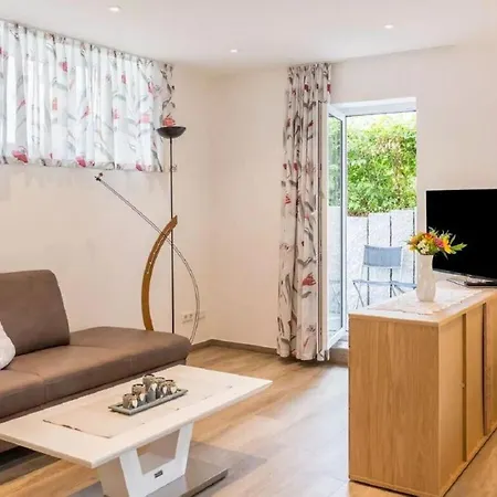 Amber Modern Retreat *