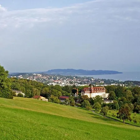 別荘 Amber Modern Retreat