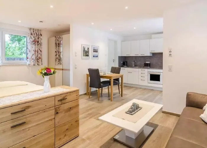 Amber Modern Retreat Semesterbostad