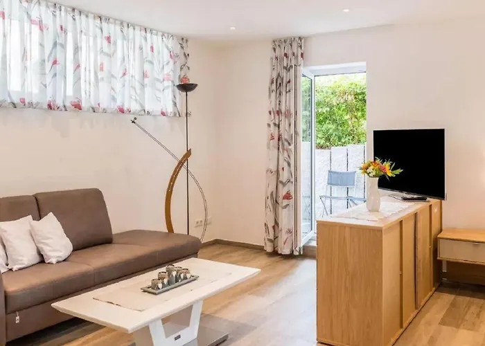 Amber Modern Retreat *