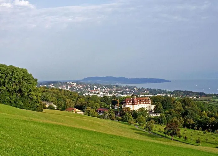 Semesterbostad Amber Modern Retreat